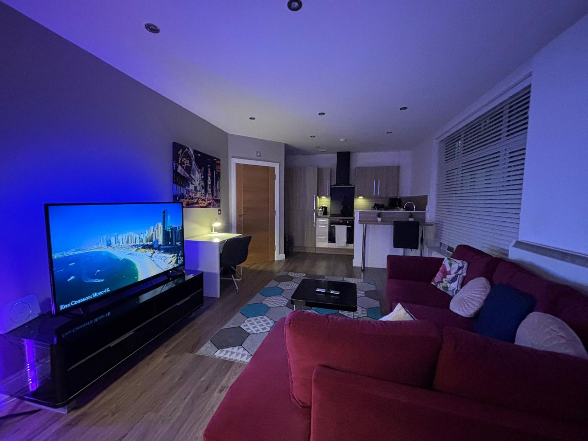 24-7 Secured City Centre Apartments With Free Underground Parking And Wifi Бірмінгем Екстер'єр фото