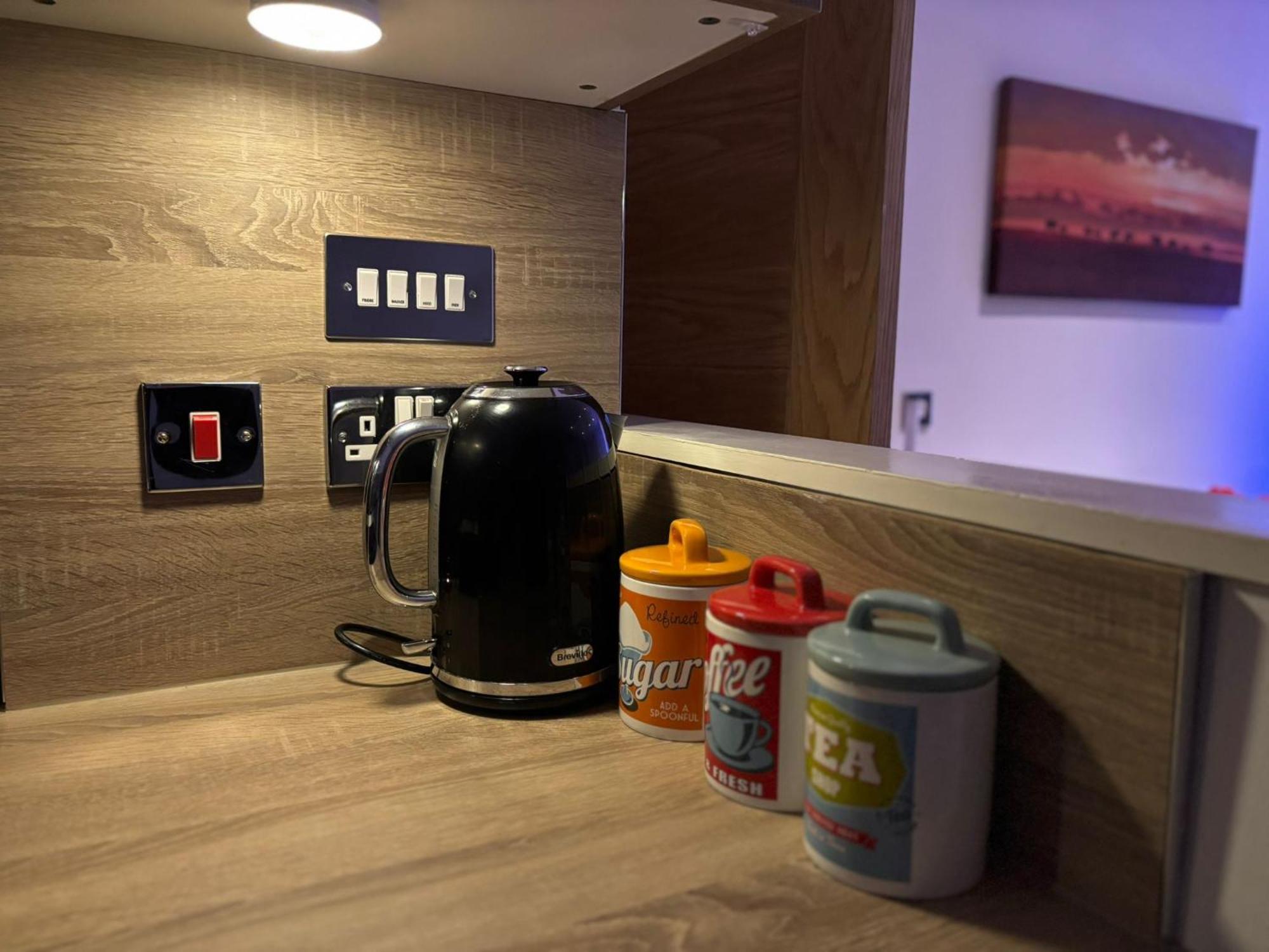 24-7 Secured City Centre Apartments With Free Underground Parking And Wifi Бірмінгем Екстер'єр фото