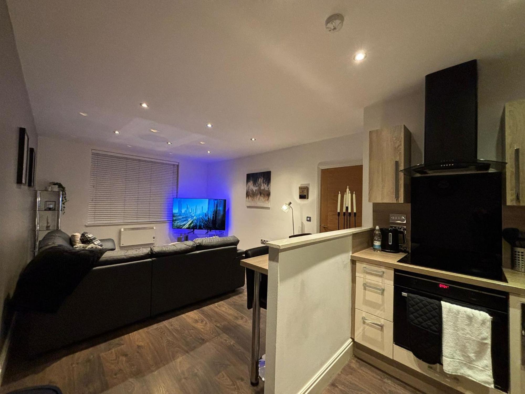 24-7 Secured City Centre Apartments With Free Underground Parking And Wifi Бірмінгем Екстер'єр фото