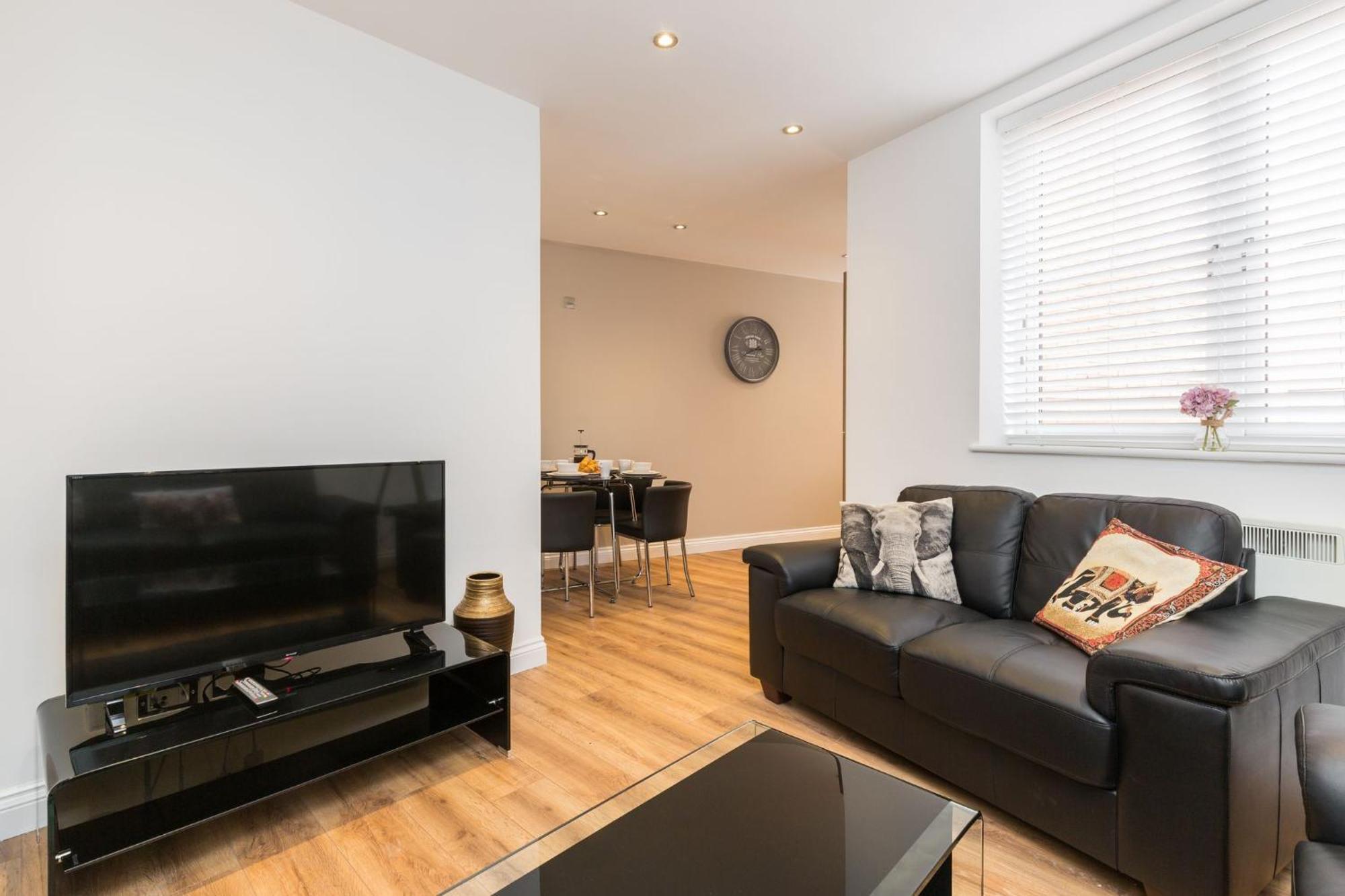 24-7 Secured City Centre Apartments With Free Underground Parking And Wifi Бірмінгем Екстер'єр фото