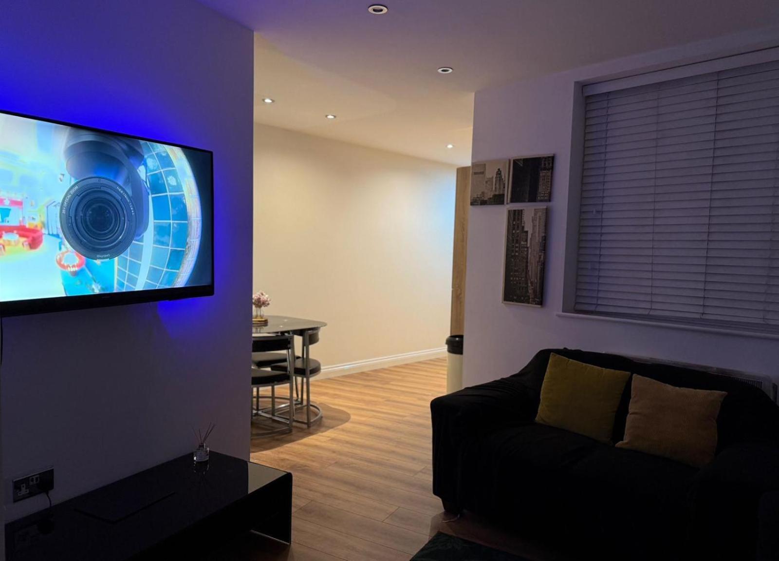 24-7 Secured City Centre Apartments With Free Underground Parking And Wifi Бірмінгем Екстер'єр фото